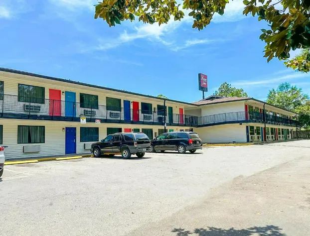 Luxury Inn by OYO Albany hotel detail image 4