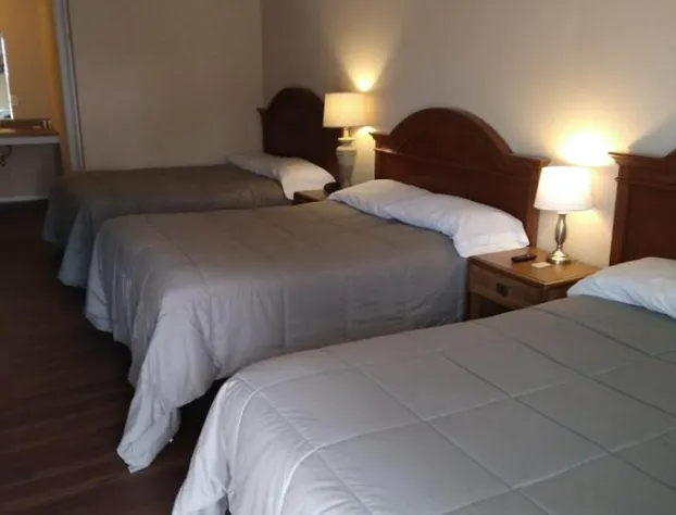 Anglers Hideaway Cabins hotel detail image 3