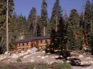 Wuksachi Lodge in Sequoia National Park hotel detail image 4