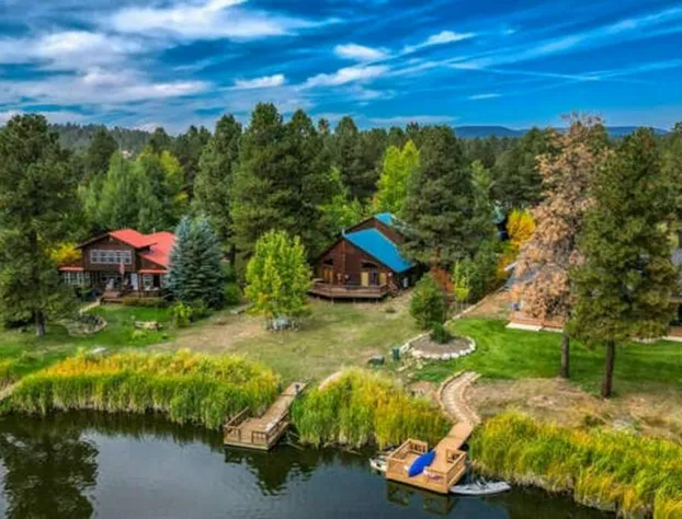 Lakeside Lodge hotel detail image 1