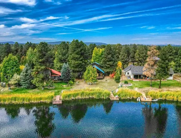 Lakeside Lodge hotel detail image 2