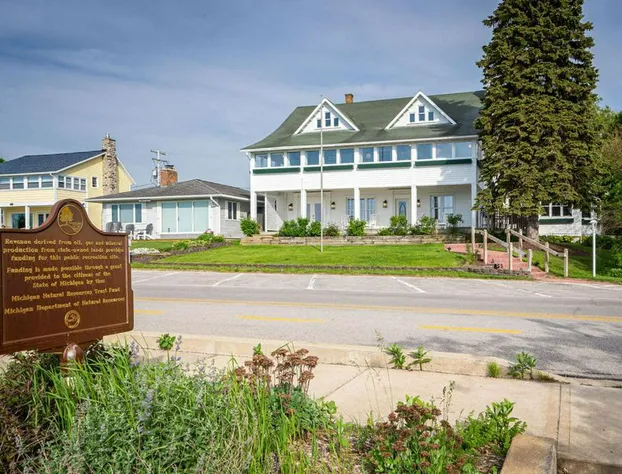 Inn at Beulah Beach on Crystal Lake hotel detail image 1