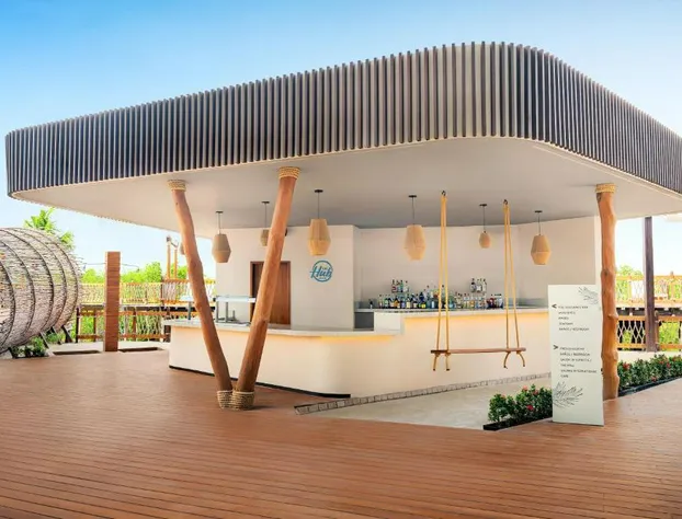 Hyatt Vivid Grand Island Cancun Adults Only All-Inclusive hotel detail image 1