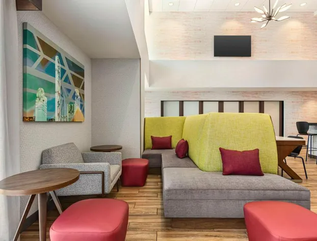 Hampton Inn & Suites Oroville hotel detail image 3