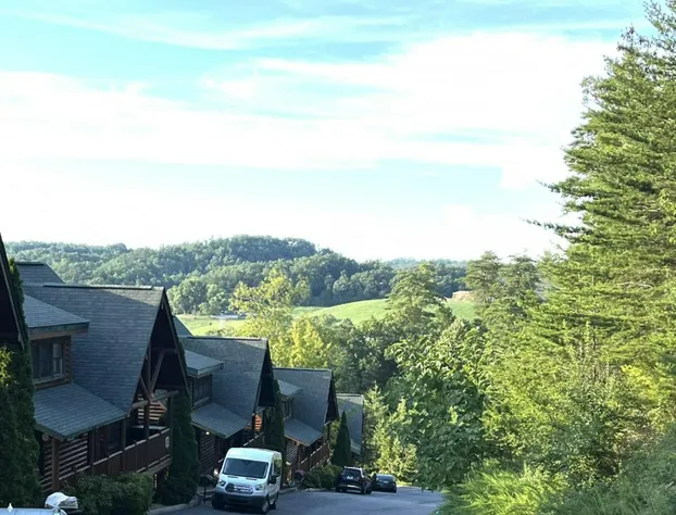Big Bear Lodge MTN View Hot Tub Game Room hotel detail image 1