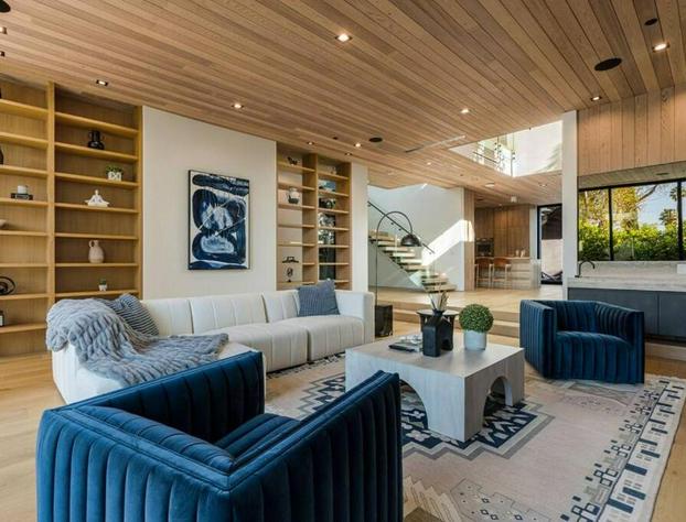 Modern Resort-Style Home in West Hollywood hotel detail image 3