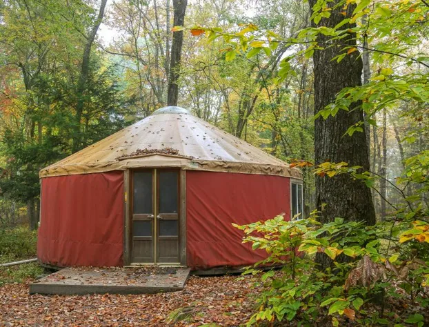 neversink river resort hotel detail image 4