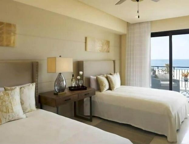 Oceanfront Penthouse hotel detail image 4