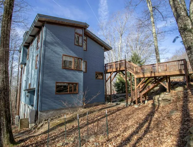 Blue Eagle Lodge hotel detail image 3