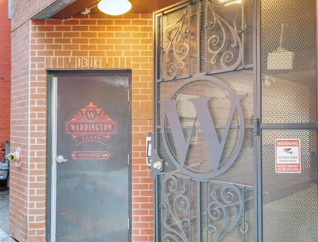 Waddington Flats hotel detail image 4