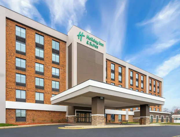 Holiday Inn Hotel and Suites Richmond West End by IHG hotel detail image 1