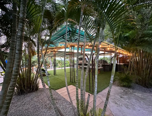 Old Crow Hotel and Suites hotel detail image 2