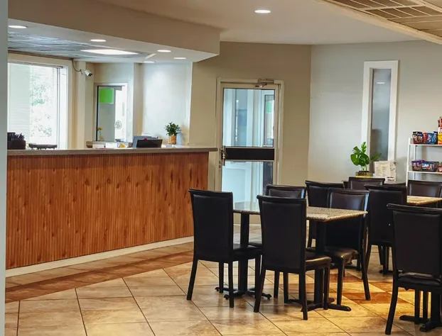 Baymont by Wyndham Lumberton NC hotel detail image 3