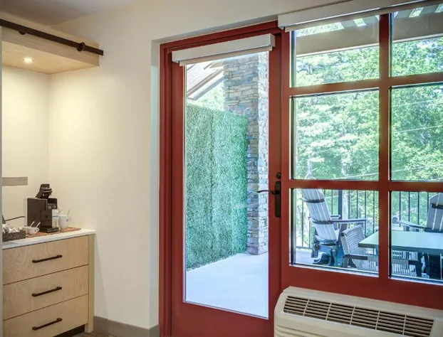 The Embers Hotel hotel detail image 4