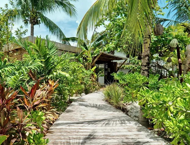 Enigmatic Beach Hotel hotel detail image 3