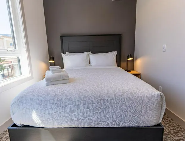 Basecamp Suites Revelstoke hotel detail image 4