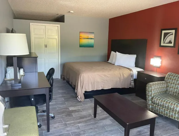 Sunset Inn hotel detail image 4