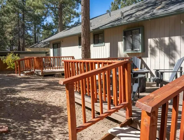 The Lilac Lodge The Ultimate Getaway! hotel detail image 3