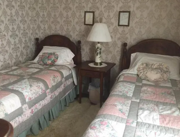 McIndoe Falls Inn hotel detail image 1