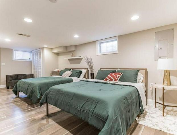 Cozy Semi Detached Home in NE DC hotel detail image 3
