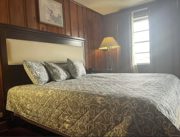 Ridgeway INN hotel detail image 4