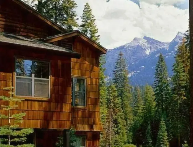 Wuksachi Lodge in Sequoia National Park hotel detail image 2