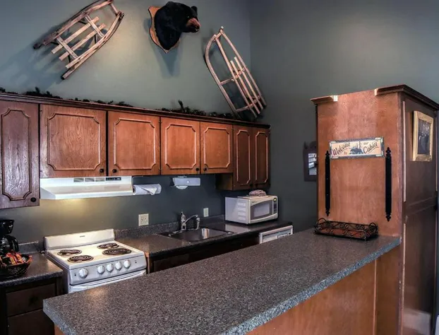 Fawn Valley Inn- 230 apts hotel detail image 4