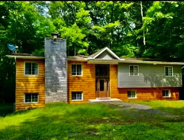 Poconos Bear Lodge hotel detail image 3