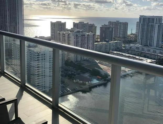 Iconic View - Hotel's Benefits - Low Rates hotel detail image 2