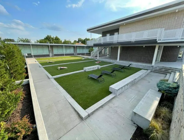 Cozy Resort Style Lodging Min From The Plaza apt 111 hotel detail image 3