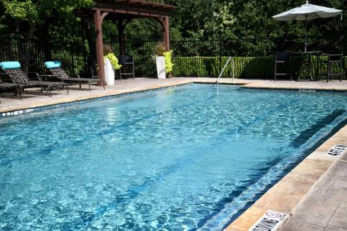 Modern Style Cozy APT W/ Fast Wi-Fi Near Down Town McKinney hotel detail image 1