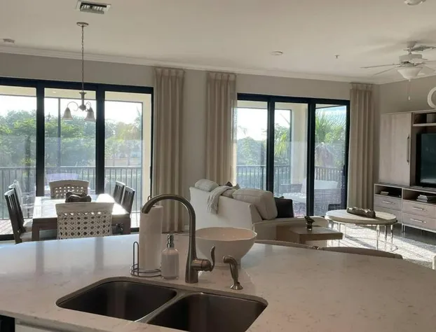 Modern Resort-Style Living hotel detail image 2