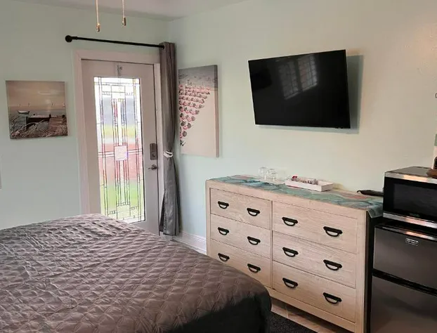 Billy's Resort-Clothing Optional- Men Only - Solo Hombres hotel detail image 4