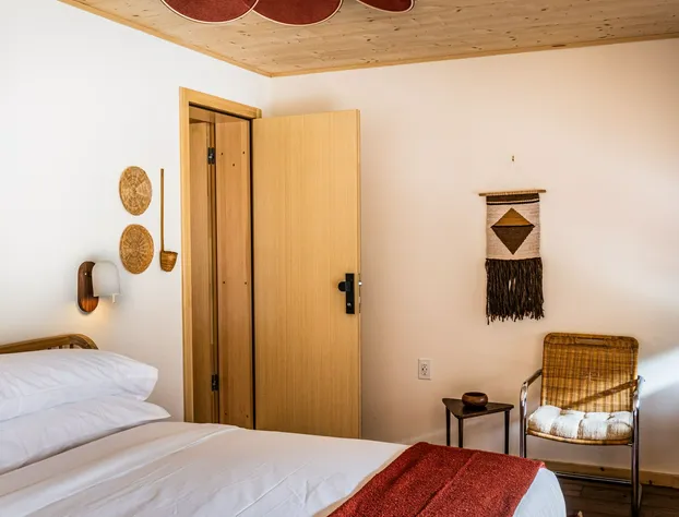 Eastwind Oliverea Valley hotel detail image 4