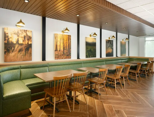 NEW - Fairfield Inn & Suites by Marriott Orlando at Millenia hotel detail image 4