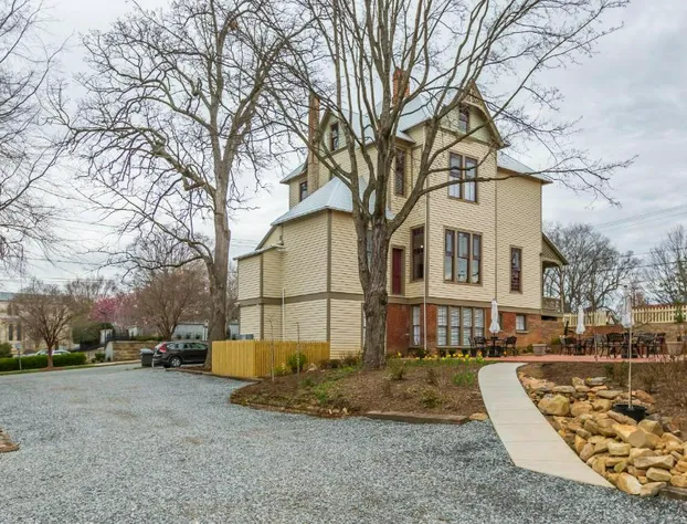 Summit Street Inns hotel detail image 1