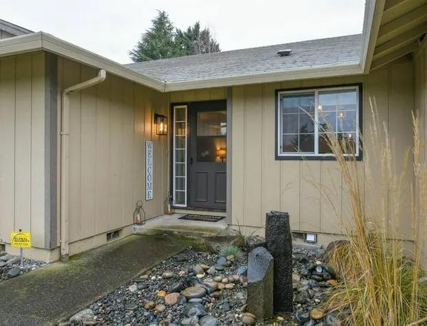 Open & Spacious Resort W Hottub Basketball Court hotel detail image 1