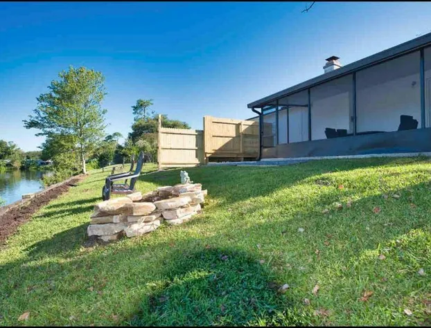 Waterfront Oasis & Rejuvenation Beach Resort hotel detail image 2