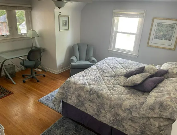 Sunlight Splendor Apartment at Twin Oaks Inn by the Trails hotel detail image 4