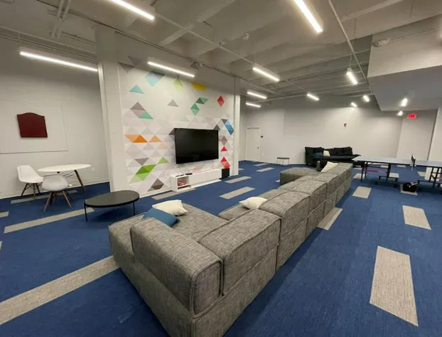 Cozy Resort Style Lodging Min From The Plaza 213 hotel detail image 3