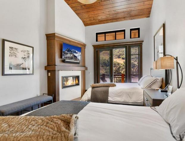 Luxe Ski-inOut w Summer Hiking Biking Access to Park City Resort. Enjoy Hyatt Centric amenities hotel detail image 4