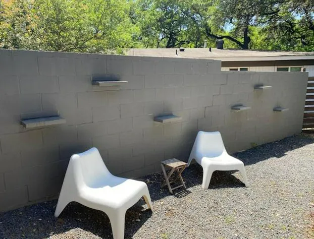 Walk to SoCo Stylish Mid Century Gem by Lodgewell hotel detail image 2