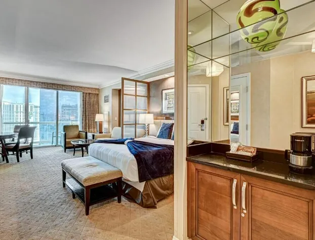 MGM Signature - Strip view suite hotel detail image 3