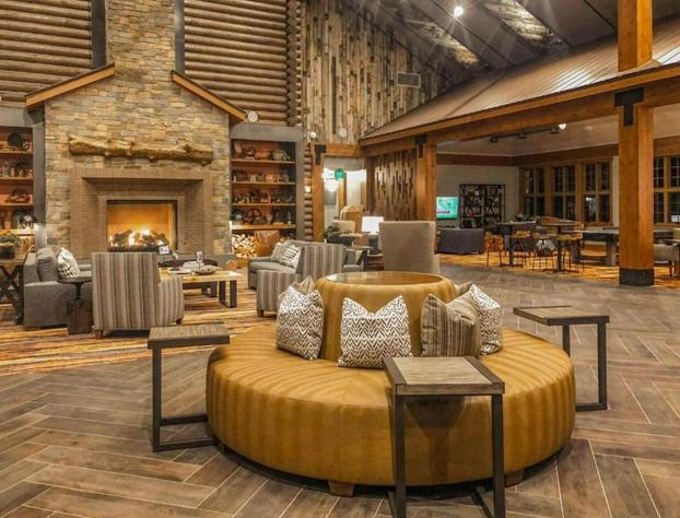 Exquisite Upscale Oasis · Ski Resort hotel detail image 4