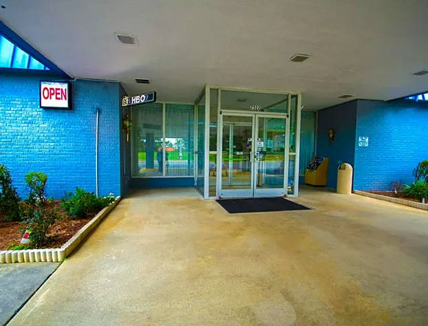 OYO Hotel Battleboro NC, I-95 Near Rocky Mount hotel detail image 2