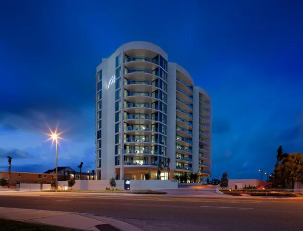 Max Beach Resort Sun One Suite 707 hotel detail image 1