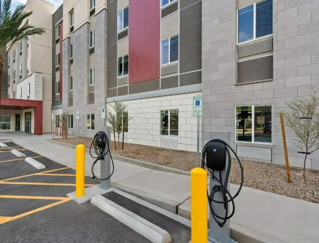 Everhome Suites Chandler Phoenix Fashion Center hotel detail image 2