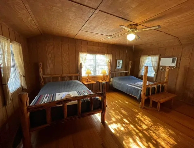 West 1077 Guest Ranch - Red Bud Room 12 hotel detail image 4