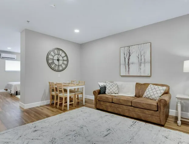 Sycamore Suite - Main Street Lodge in Berlin hotel detail image 3