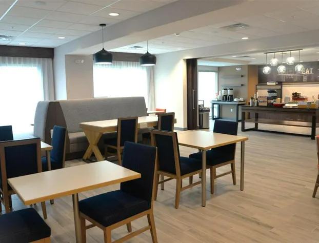 Hampton Inn Cabot hotel detail image 1